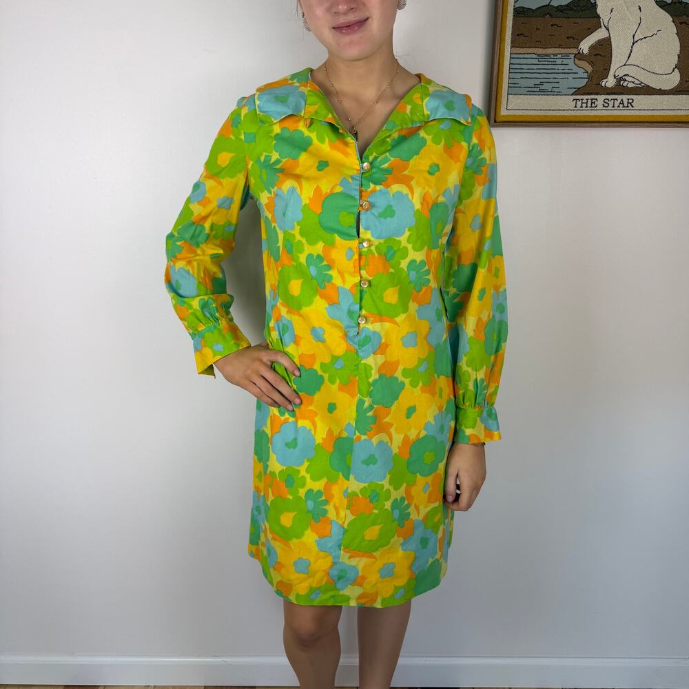 Vintage 70s bright floral long sleeve dress size small